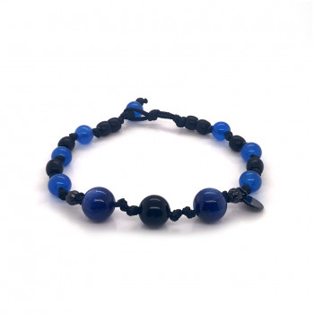 Onyx thread bracelet with kyanite, blue onyx and coke