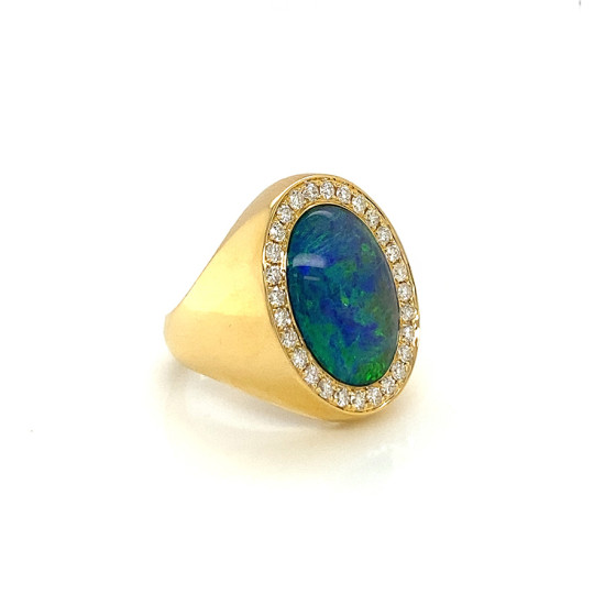 OPAL RING WITH 28 PIECES OF DIAMOND ,18K GOLD