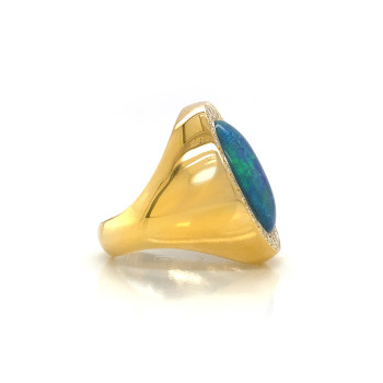 OPAL RING WITH 28 PIECES OF DIAMOND ,18K GOLD