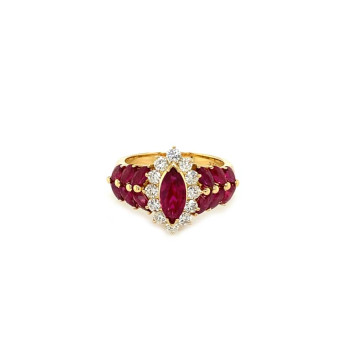 RUBI GOLD RING 18K STUDDED WITH DIAMONDS .