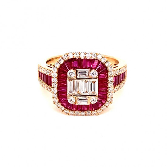 Gold ring studded with diamonds with a ruby ​​stone