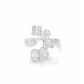 gold ring 18k studded with diamonds .