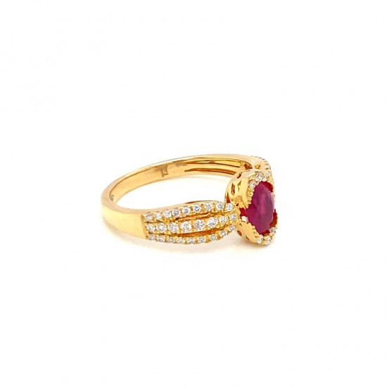 RUBI GOLD RING 18K STUDDED WITH DIAMONDS . RUBI GOLD RING 18K STUDDED WITH DIAMONDS .