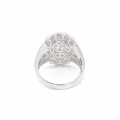 GOLD RING 18K STUDDED WITH DIAMONDS .