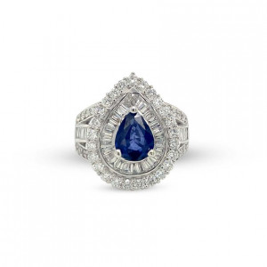 SAPPHIRE GOLD RING 18K STUDDED WITH DIAMONDS .