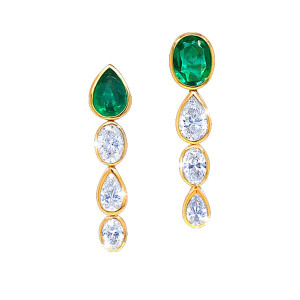 A unique Emerald Earring with Diamonds, 18K GOLD