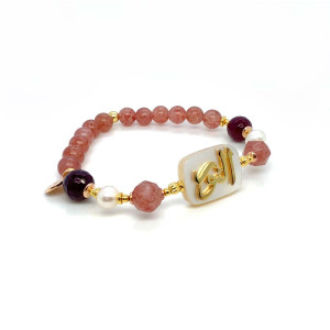 BRACELET IN THE NAME OF ALJALALAH (ALNOOR) ON WHITE SHELL WITH CHERRY QUARTZ, PEARL, RUBY AGATE AND CHERRY QUARTZ STONES