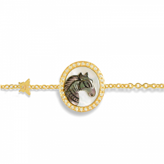 18K Gold bracelet with , prominent  horse seashell on seashell with 31 pieces of diamond 