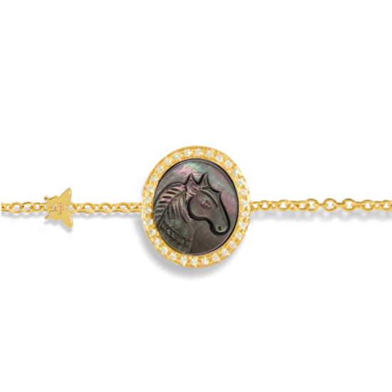 18K Gold bracelet with , prominent  horse seashell on seashell with 31 pieces of diamond 