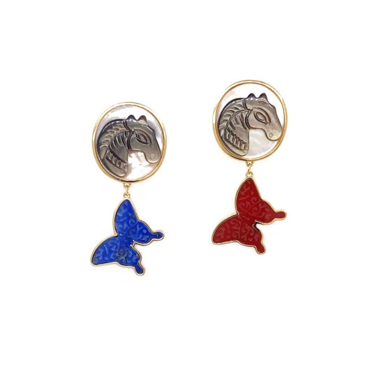 18K Gold Earrings with horse shell and a red agate butterflie, lapis butterflie 18K Gold Earrings with horse shell and a red agate butterflie, lapis butterflie