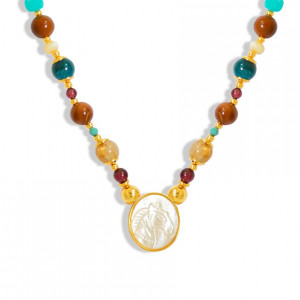 Horse seashell necklace with gold thread stone, garnet stone, apatite and brown coke stone