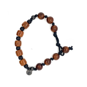 STRING BRACELET WITH COCONUT WOOD AND PEAR SANDALWOOD