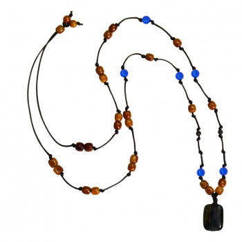 String chain with blue tiger, blue agate and coke wood