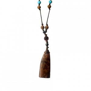 Agarwood necklace with Tigereye and Halolite 