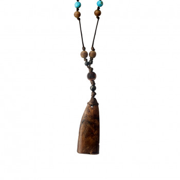 Agarwood necklace with Tigereye and Halolite 
