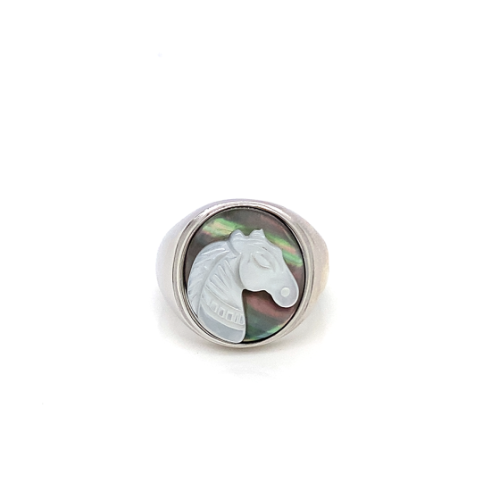 White silver sea-shell horse ring on black seashell crated in deferent colors White silver sea-shell horse ring on black seashell crated in deferent colors