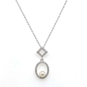 OVAL SILVER PENDANT WITH ZIRCON AND A CENTER PEARL