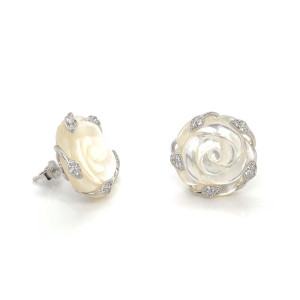 SILVER EARRING ROSE-SHAPED WITH WHITE SHELL