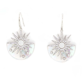 SILVER EARRING WITH WHITE SHELL