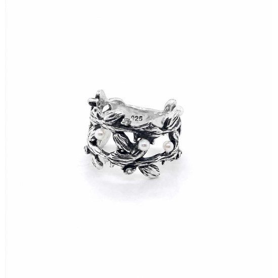 MATTE SILVER RING WITH PEARL