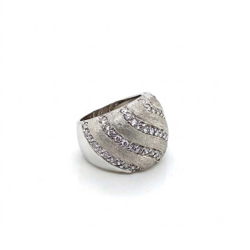 MATTE SILVER RING WITH LINEAR ZIRCON