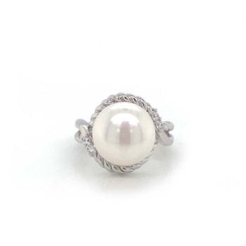 SILVER RING WITH PEARL AND ZIRCON