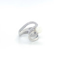 SILVER RING WITH PEARL AND ZIRCON