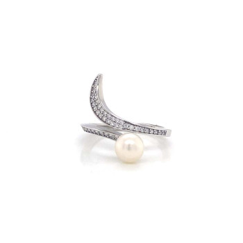 SILVER RING WITH PEARL AND ZIRCON