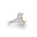 SILVER RING WITH PEARL AND ZIRCON SILVER RING WITH PEARL AND ZIRCON