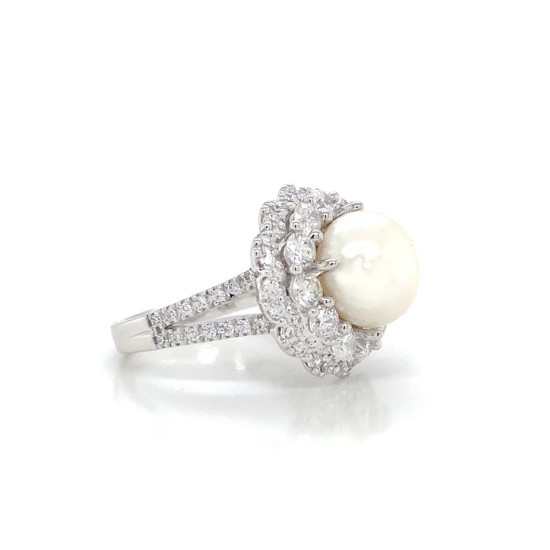 SILVER RING WITH PEARL AND ZIRCON SILVER RING WITH PEARL AND ZIRCON
