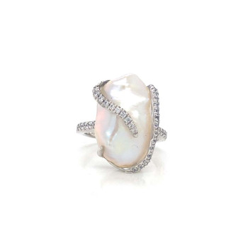 SILVER RING WITH RANDOM PEARL AND ZIRCON