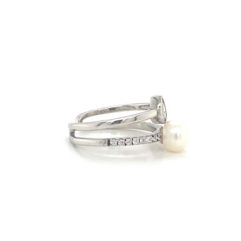 SILVER RING WITH PEARL AND ZIRCON