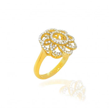 gold ring with zircon 