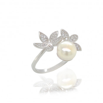 SILVER RING WITH PEARL AND ZIRCON