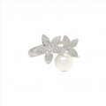 SILVER RING WITH PEARL AND ZIRCON