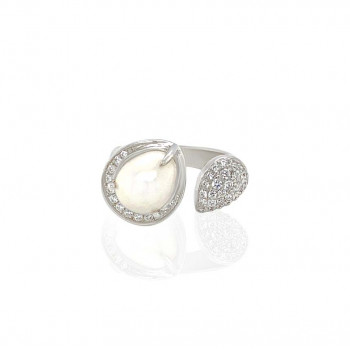 silver ring with pearl and zircon 