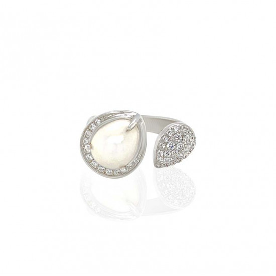 silver ring with pearl and zircon 